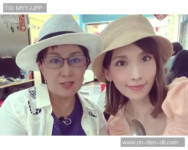 足球明星女友的光环背后她们的生活与挑战揭秘 足球明星女友的光环背后她们的生活与挑战揭秘